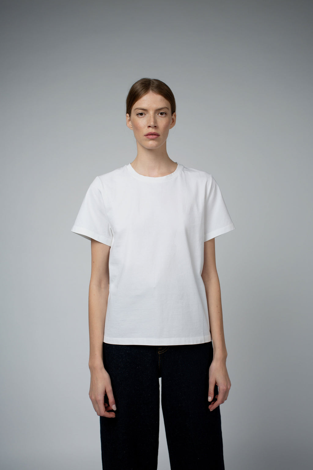 ADRY ORGANIC COTTON CREW NECK T-SHIRT IN WHITE