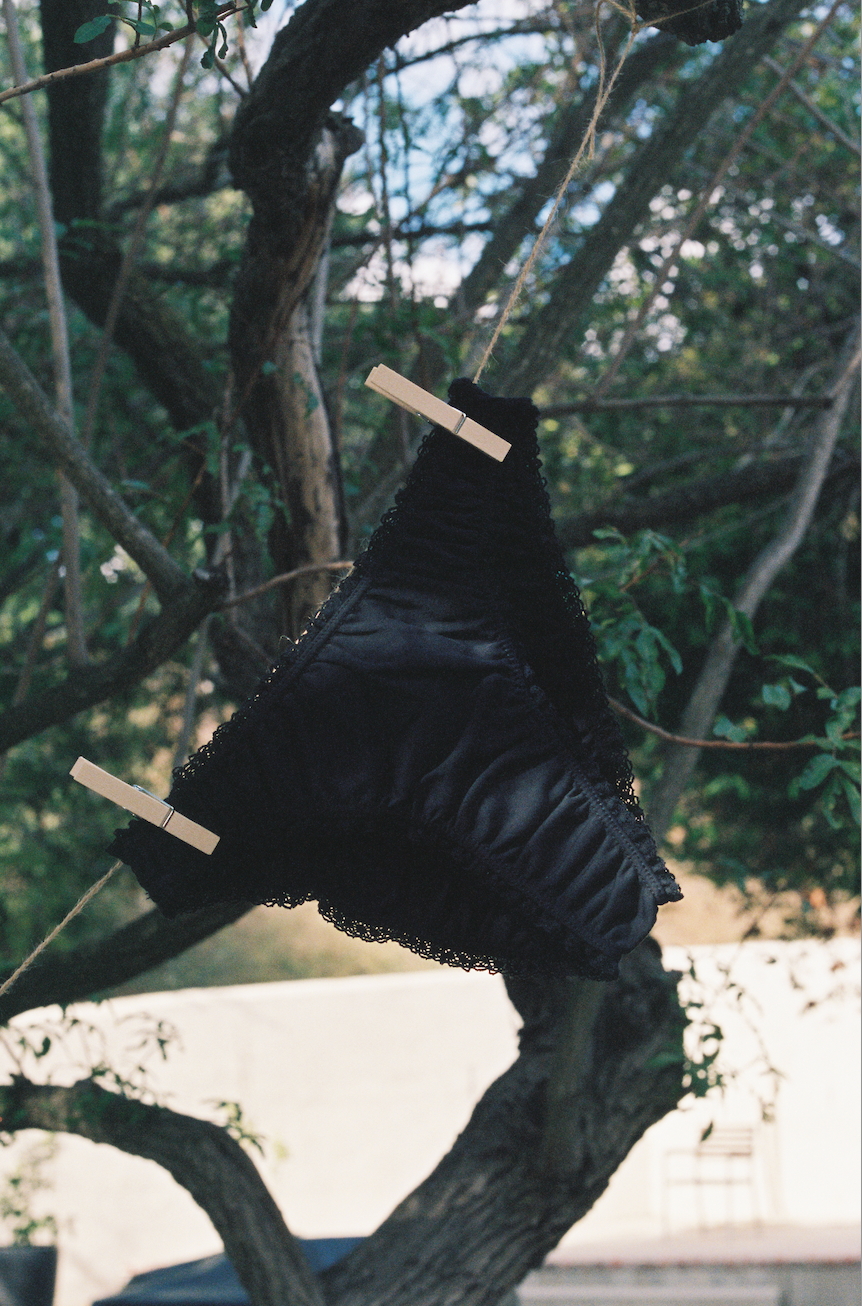 The black frilly panties - 100% organic pima cotton